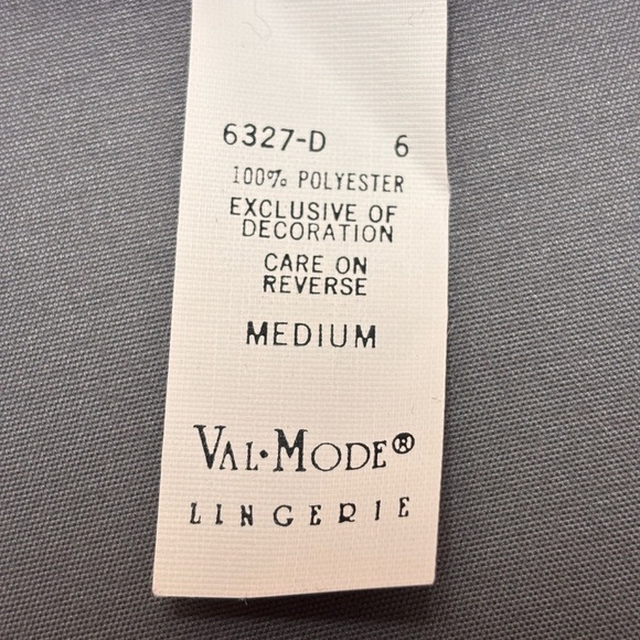 Val Mode Vintage 90's Red Lace and Satin Lingerie Size Medium made in USA - Picture 9 of 11